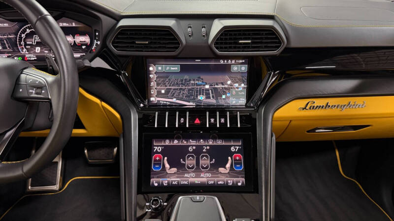 2022 Lamborghini Urus