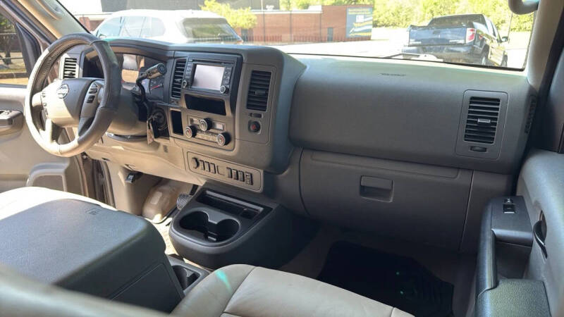 2017 Nissan NV