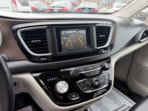 2018 Chrysler Pacifica Touring L