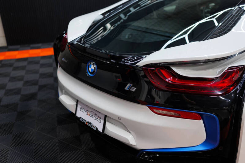 2015 BMW i8
