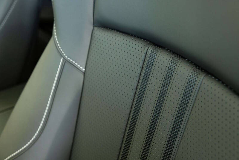 2026 Aston Martin DBX 707