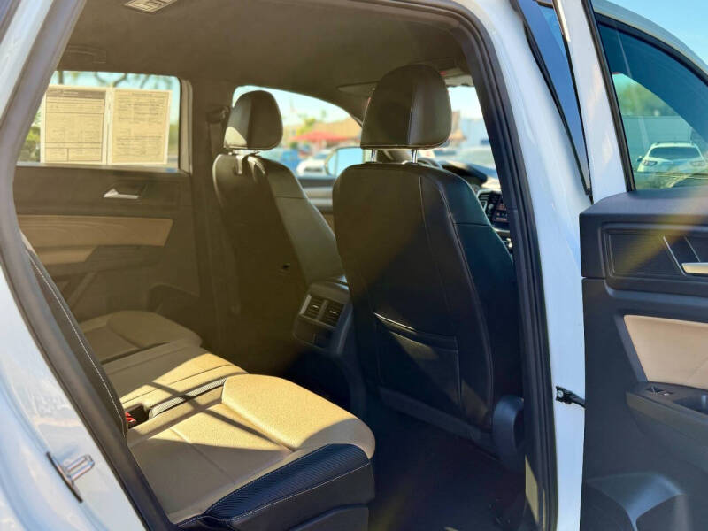 2022 Volkswagen Atlas Cross Sport V6 SE