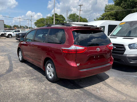 2017 Toyota Sienna