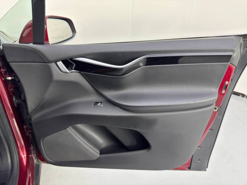 2016 Tesla Model X P90D