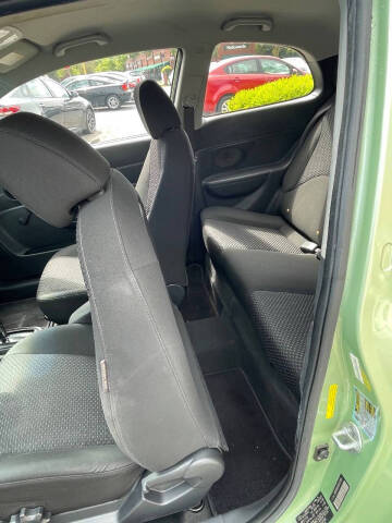 2011 Hyundai Accent GS