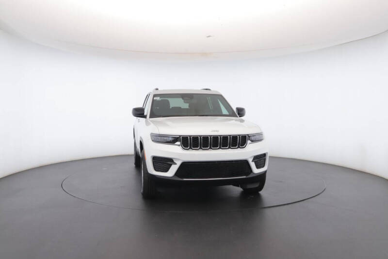 2025 Jeep Grand Cherokee Laredo X