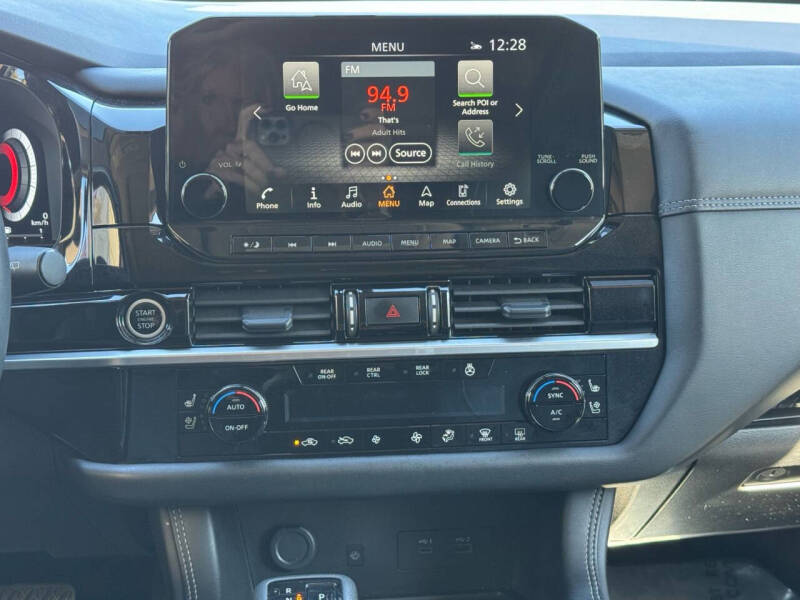 2024 Nissan Pathfinder Platinum