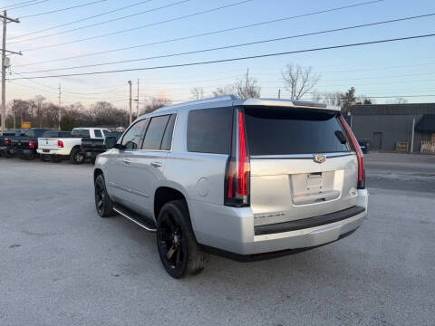 2017 Cadillac Escalade Luxury