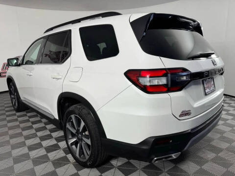 2023 Honda Pilot Touring