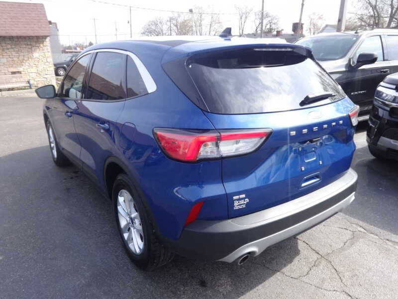 2022 Ford Escape SE