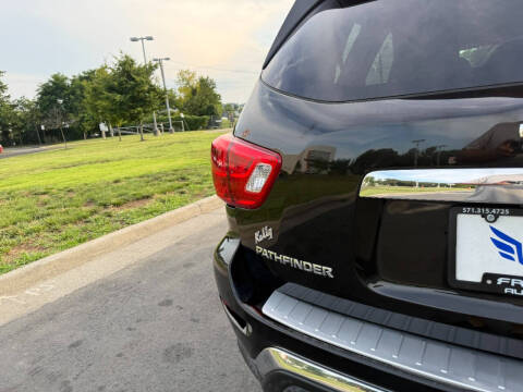 2017 Nissan Pathfinder S