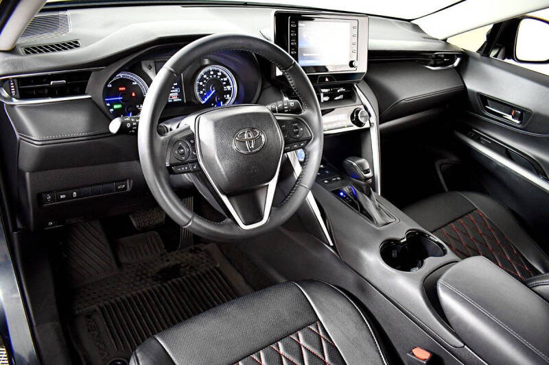 2021 Toyota Venza LE