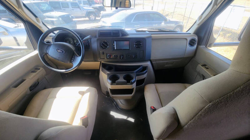 2019 Coachmen Leprechaun