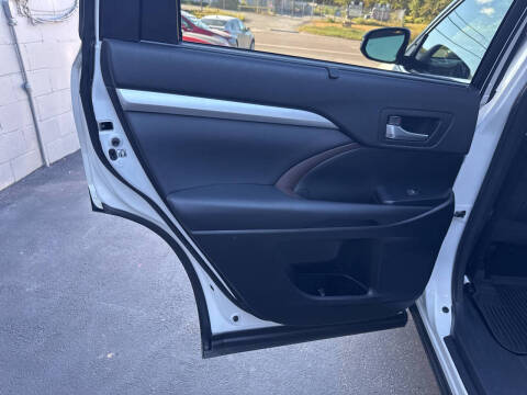 2017 Toyota Highlander XLE