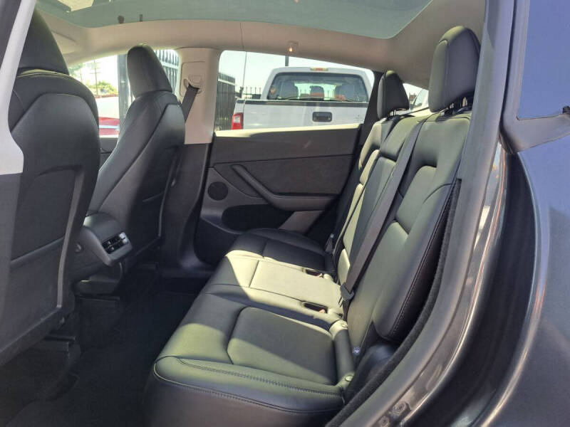 2025 Tesla Model Y Long Range