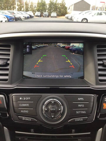 2019 Nissan Pathfinder SV