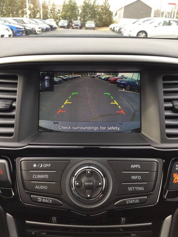 2019 Nissan Pathfinder SV