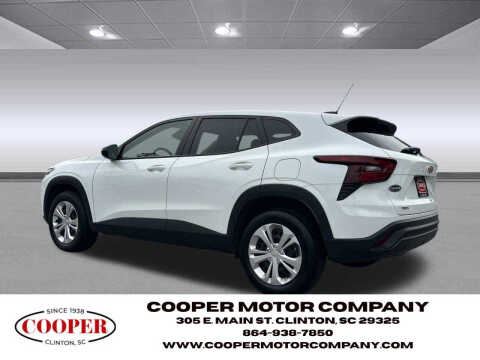 2025 Chevrolet Trax LS