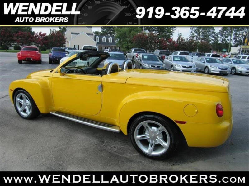 2004 Chevrolet SSR LS