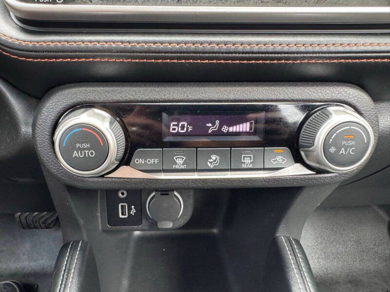 2018 Nissan Kicks SR