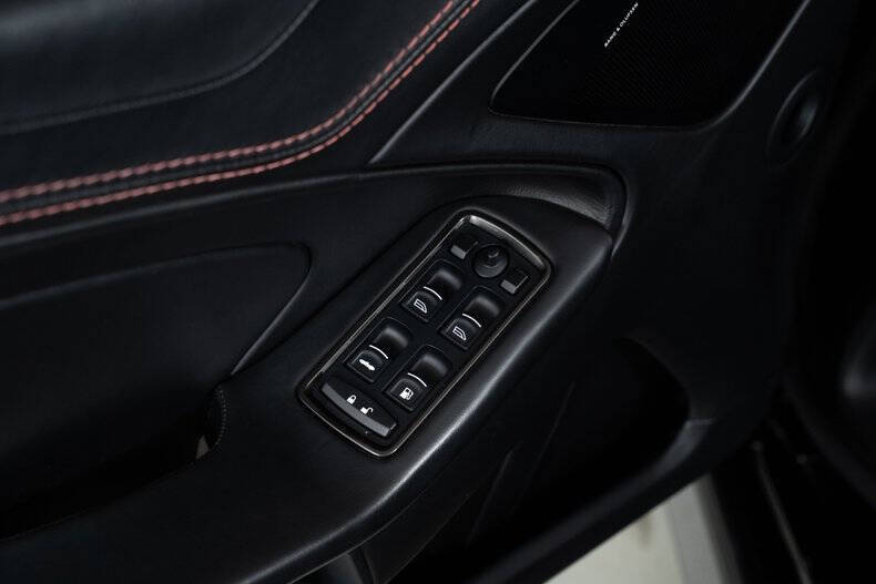 2015 Aston Martin Vanquish Volante