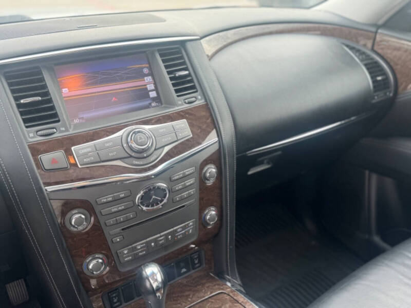 2017 Infiniti QX80 Signature Edition