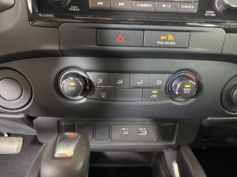 2022 Nissan Frontier SV