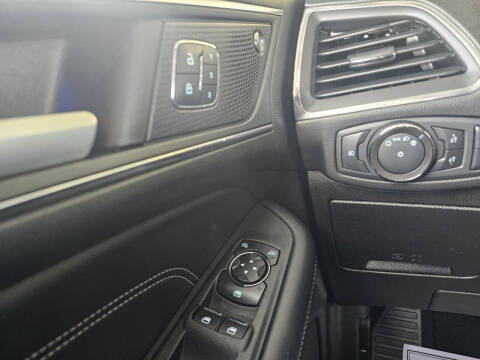 2020 Ford Edge Titanium