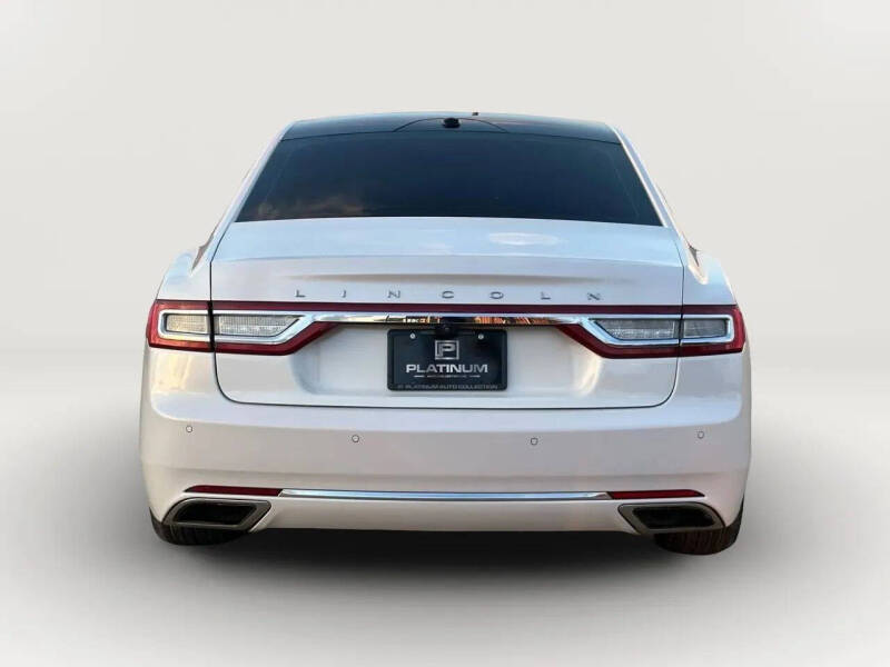 2017 Lincoln Continental Select