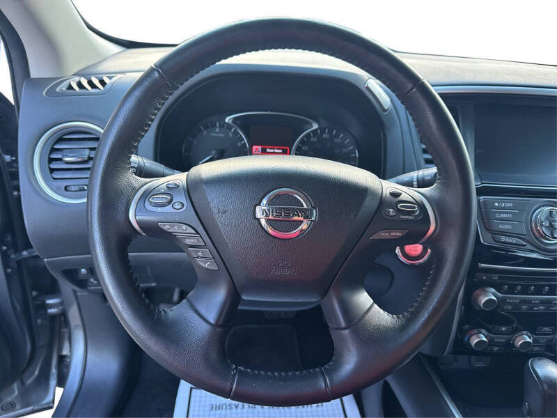 2019 Nissan Pathfinder S