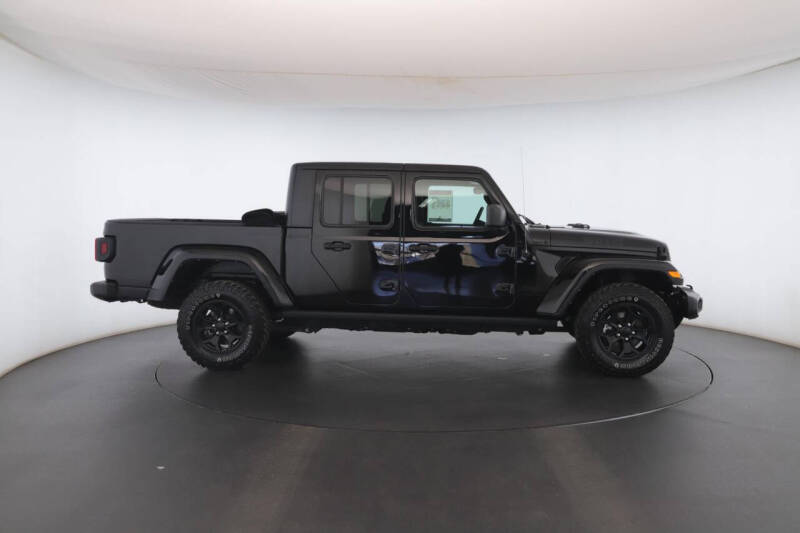 2022 Jeep Gladiator Willys