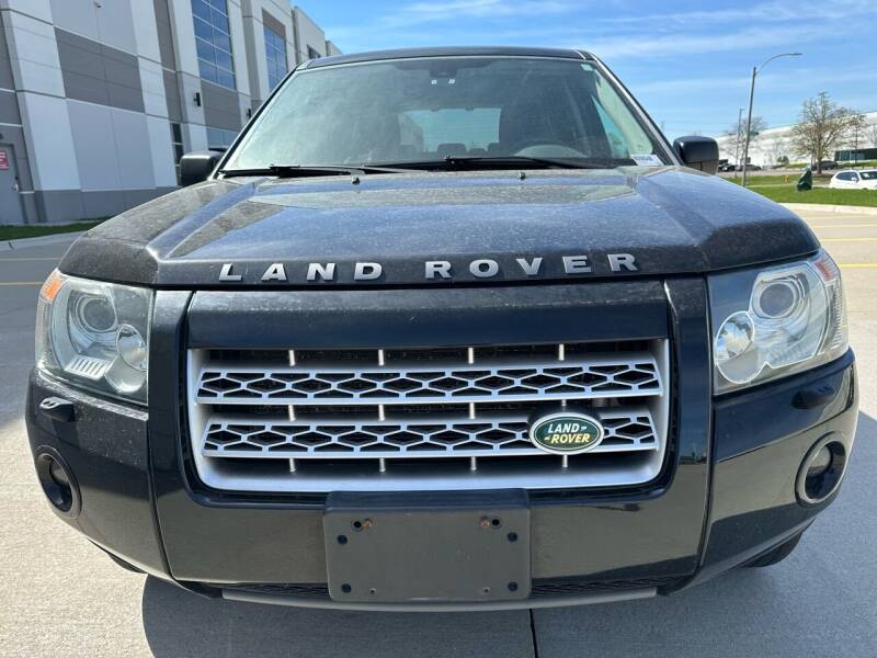 Used 2008 Land Rover LR2 SE with VIN SALFP24N08H024652 for sale in Elmhurst, IL