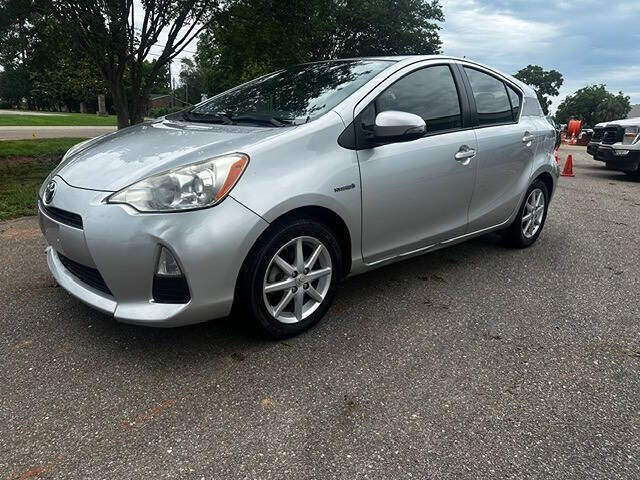 2013 Toyota Prius c Two