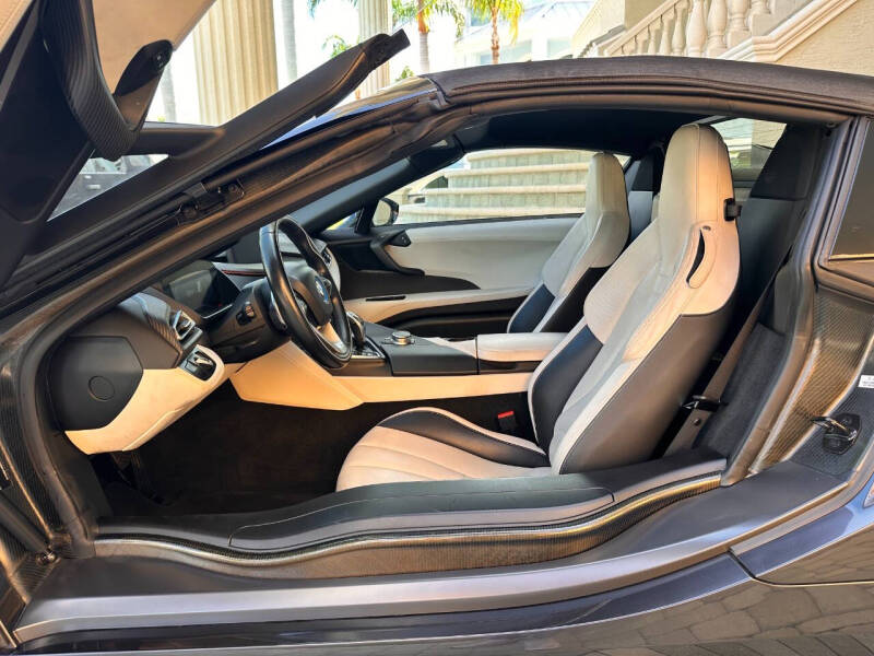 2019 BMW i8