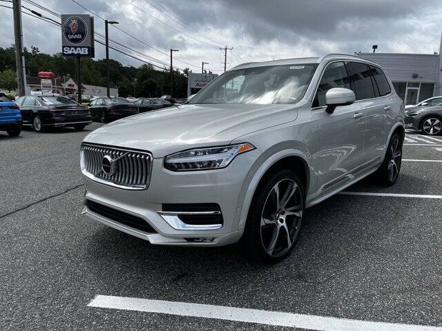 2022 Volvo XC90 T6 Inscription 7-Passenger