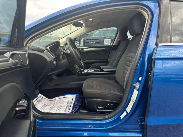 2017 Ford Fusion SE