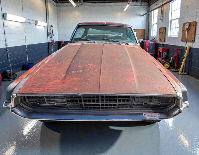 1968 Ford Thunderbird