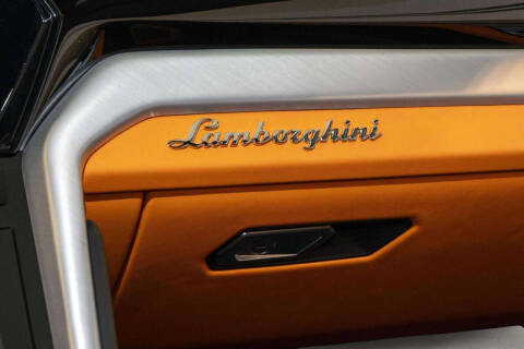 2024 Lamborghini Urus S