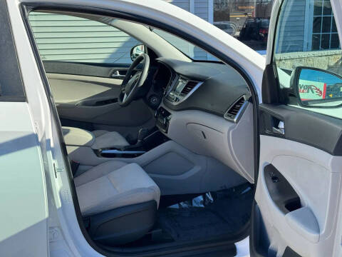 2016 Hyundai Tucson SE