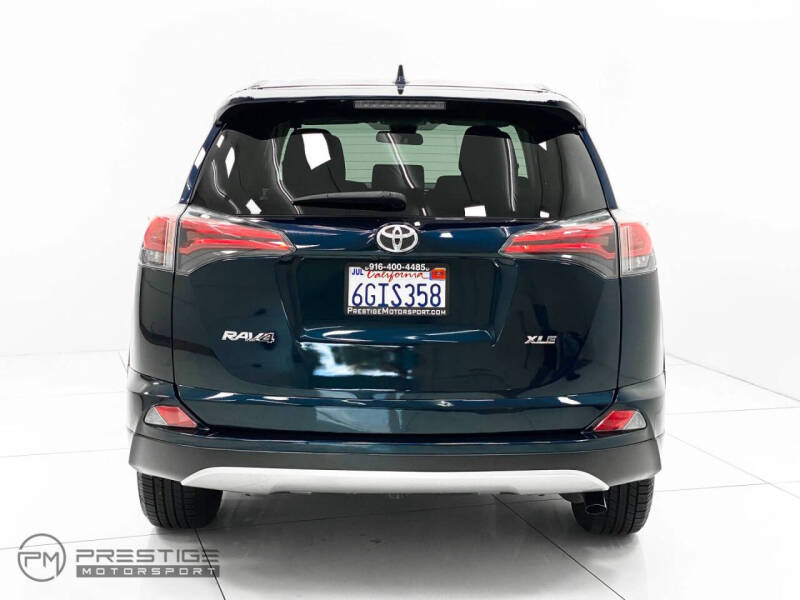 2017 Toyota RAV4 XLE