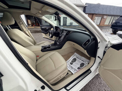 2018 Infiniti Q50 3.0T Luxe