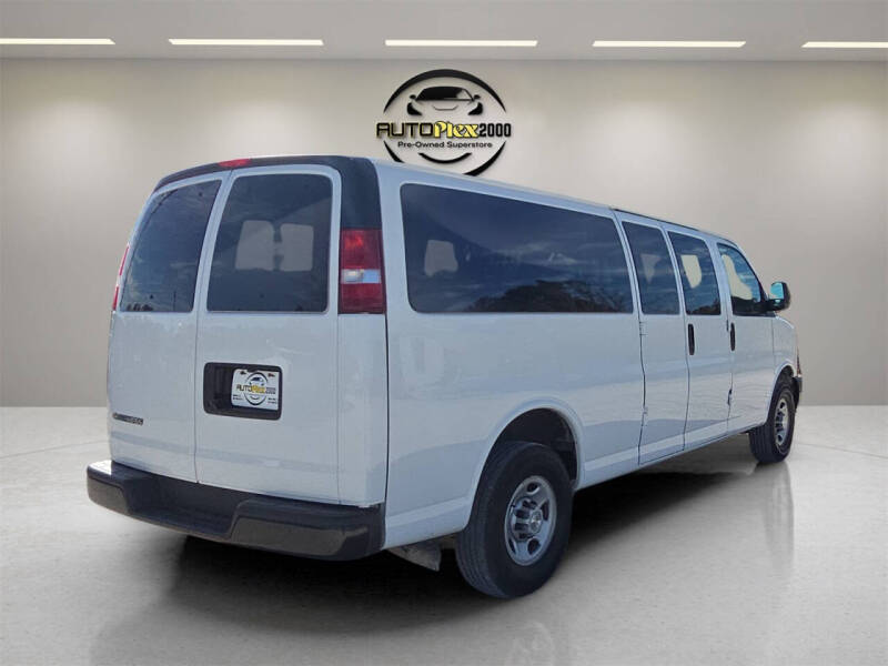 2023 Chevrolet Express LS 3500