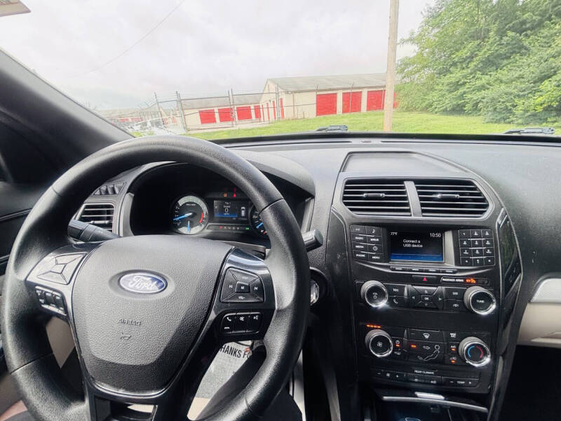 2018 Ford Explorer