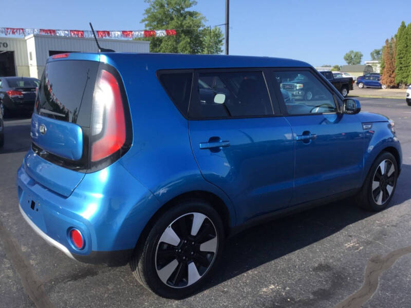 2018 Kia Soul +
