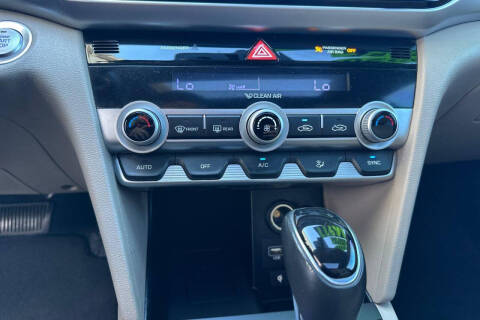 2020 Hyundai Elantra