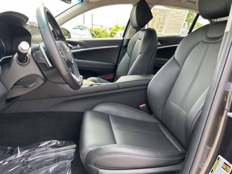 2026 Genesis G70 2.5T Standard