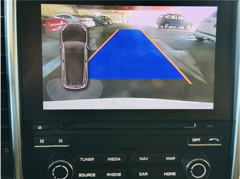 2017 Porsche Cayenne Platinum Edition