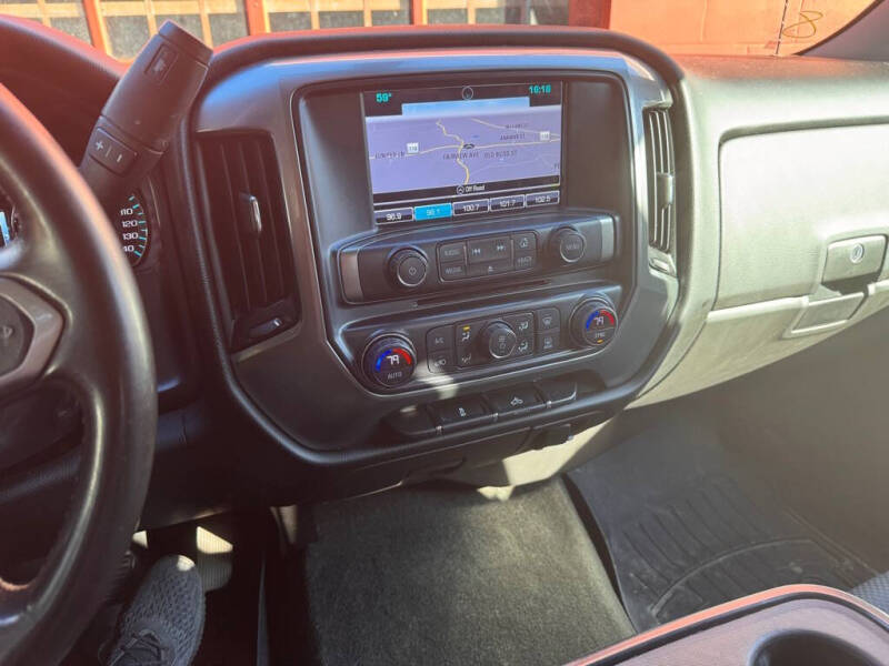 2016 Chevrolet Silverado 1500 LT photo 13