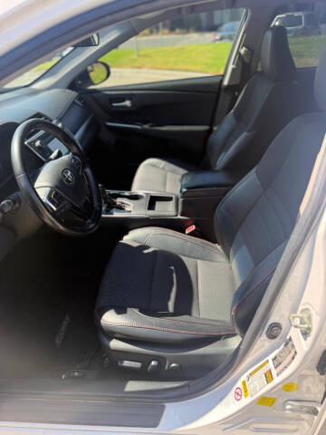 2016 Toyota Camry SE