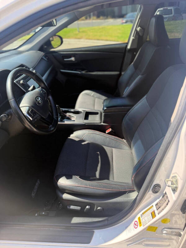 2016 Toyota Camry SE